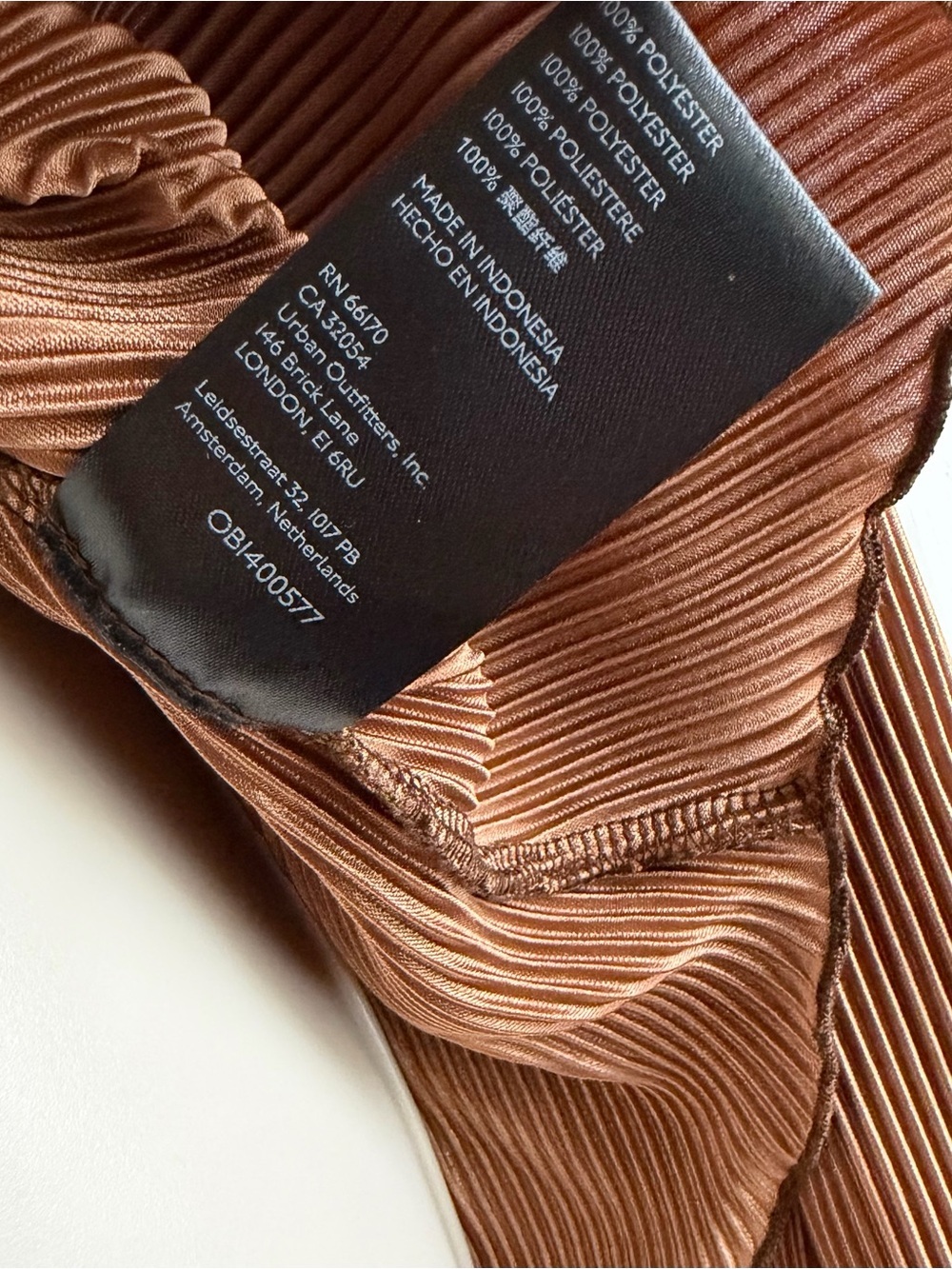 Urban Outfitters Blouse Pleated Lille Plisse - Picture 5 of 5